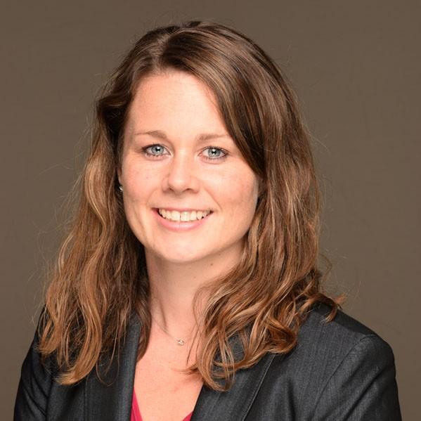 Jennifer L Robinson
