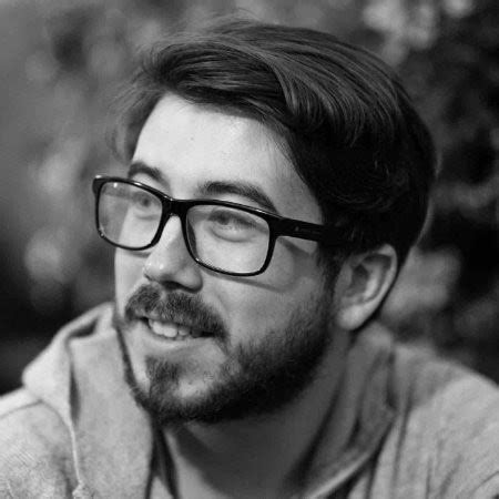 Mikael G Pezet